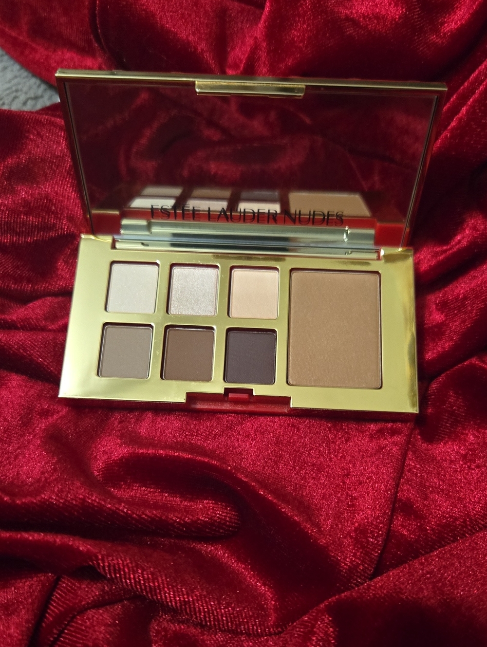 Estee Lauder Nudes Eyeshadow & Bronzer Palette - Beige, Taupe, Brown, Cream